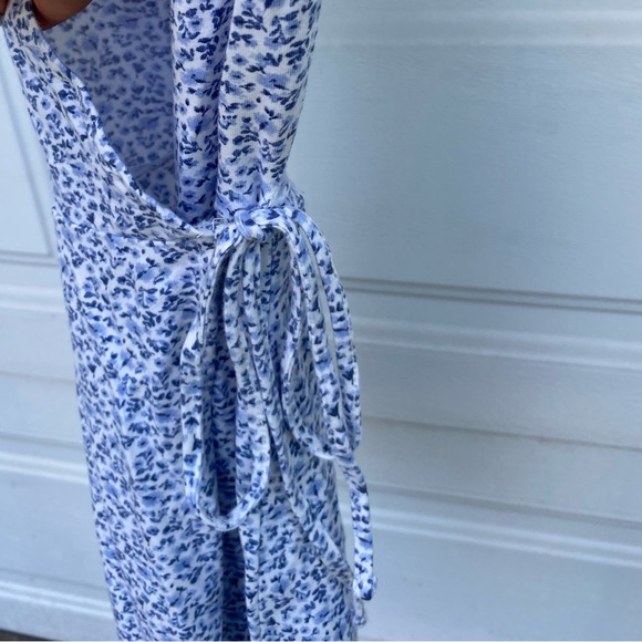 Hollister wrap dress size XS - Picture 3 of 4